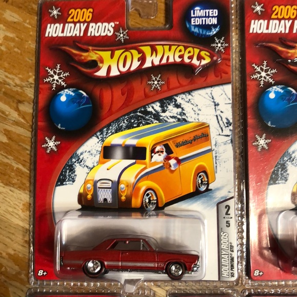 Hot Wheels - Picture 2 of 5